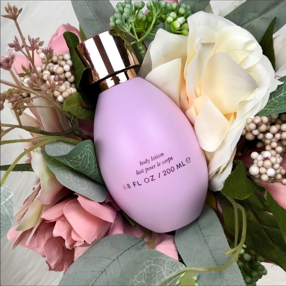 Kate Spade In Full Bloom Body Lotion 6.8oz. NIB - Picture 2 of 8